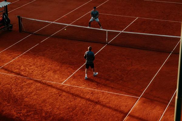 how to return a tennis serve